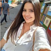 Soy profesional en ingeniería ambiental, por lo cual tengo amplios conocimientos en la rama de la biología, ambiente y educación. Me considero una persona dinámica y con muchas ideas para transmitir mis conocimientos de la mejor manera